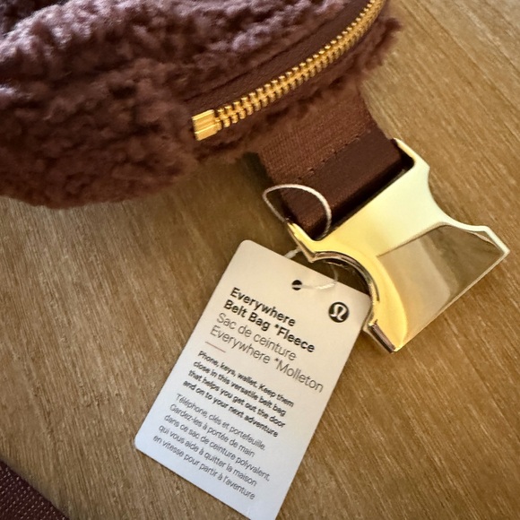 Lululemon Brown Fleece Belt Bag-NEW with tags - Picture 3 of 4
